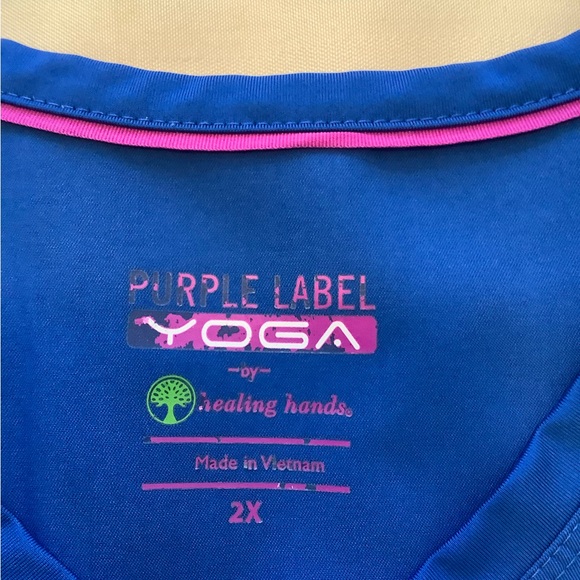 Uniform for female health care worker. - Picture 7 of 7